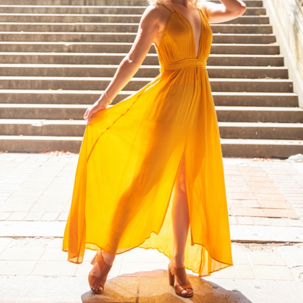 New w/tags Astr the Label Yellow Maxi Dress Size S